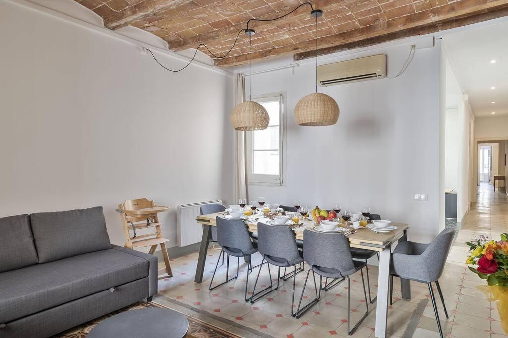 Canela Homes Barcelona Fontana Bagian luar foto