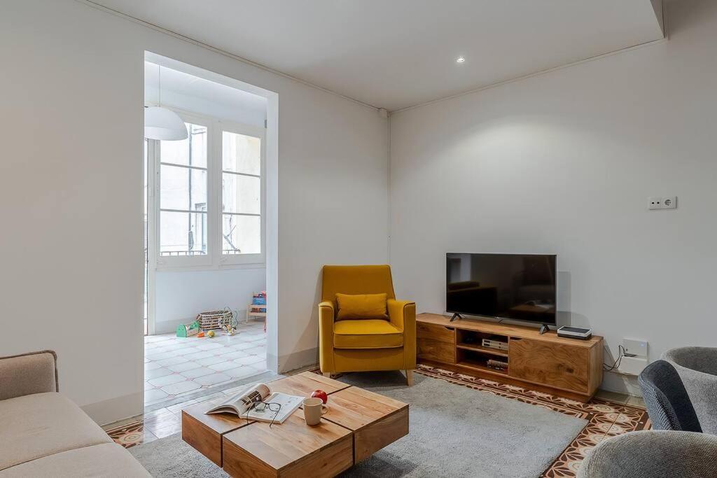 Canela Homes Barcelona Fontana Bagian luar foto
