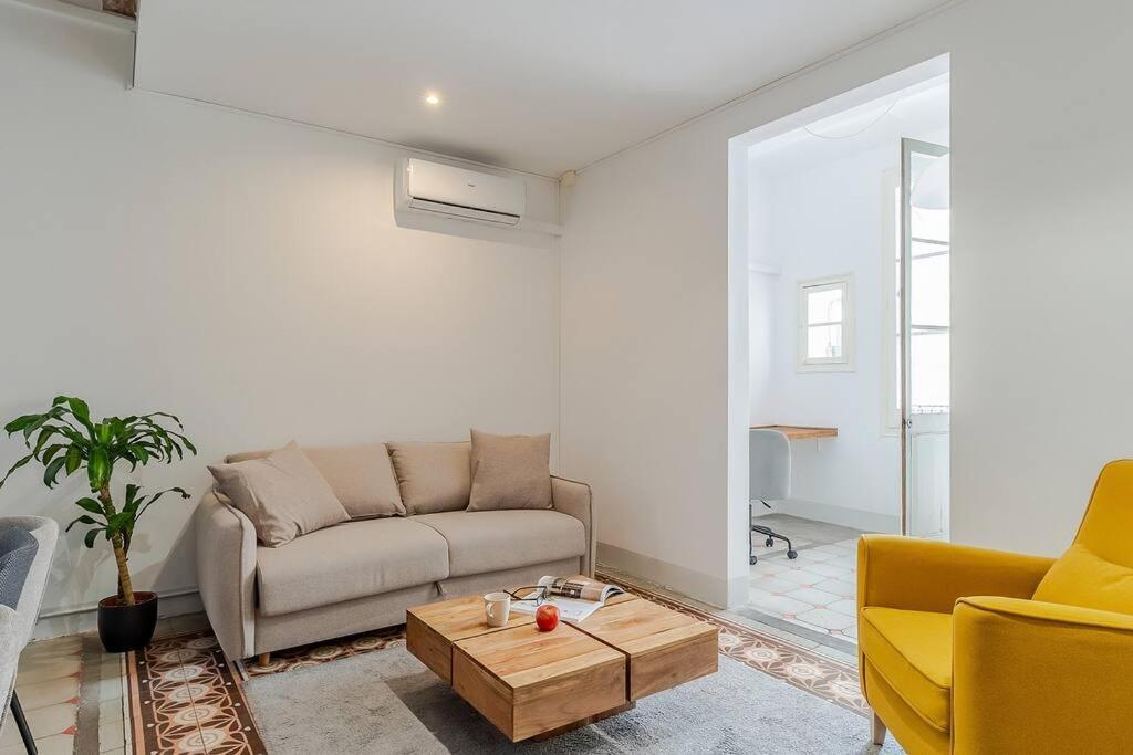 Canela Homes Barcelona Fontana Bagian luar foto
