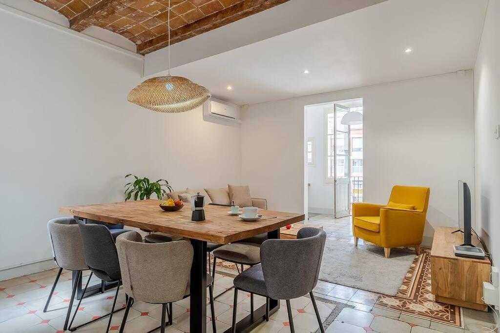 Canela Homes Barcelona Fontana Bagian luar foto