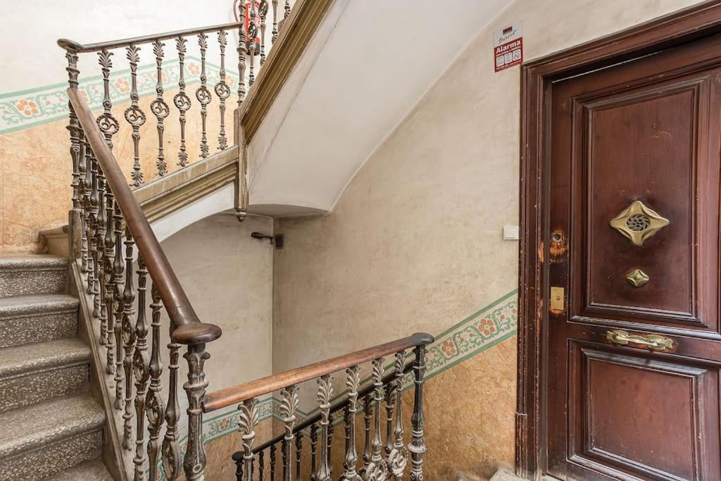 Canela Homes Barcelona Fontana Bagian luar foto